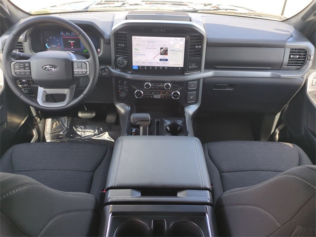 2025 Ford F-150 XLT photo 12