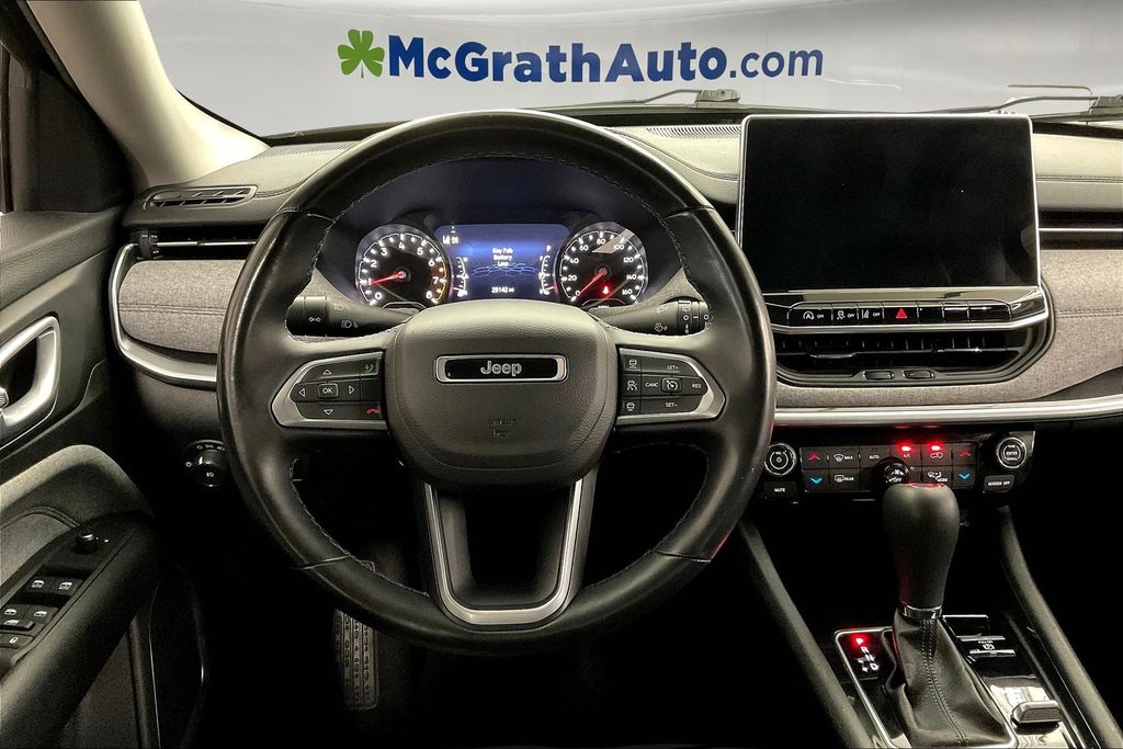 2022 Jeep Compass Latitude photo 6