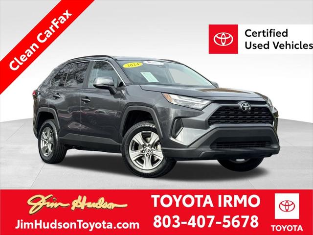 2024 Toyota RAV4 XLE's photo