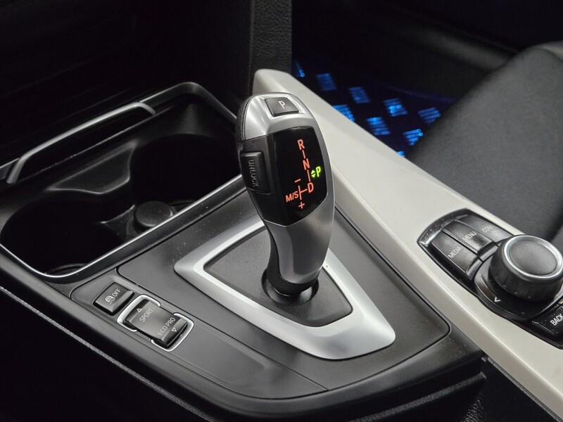 2018 Bmw 320i Sedan photo 18