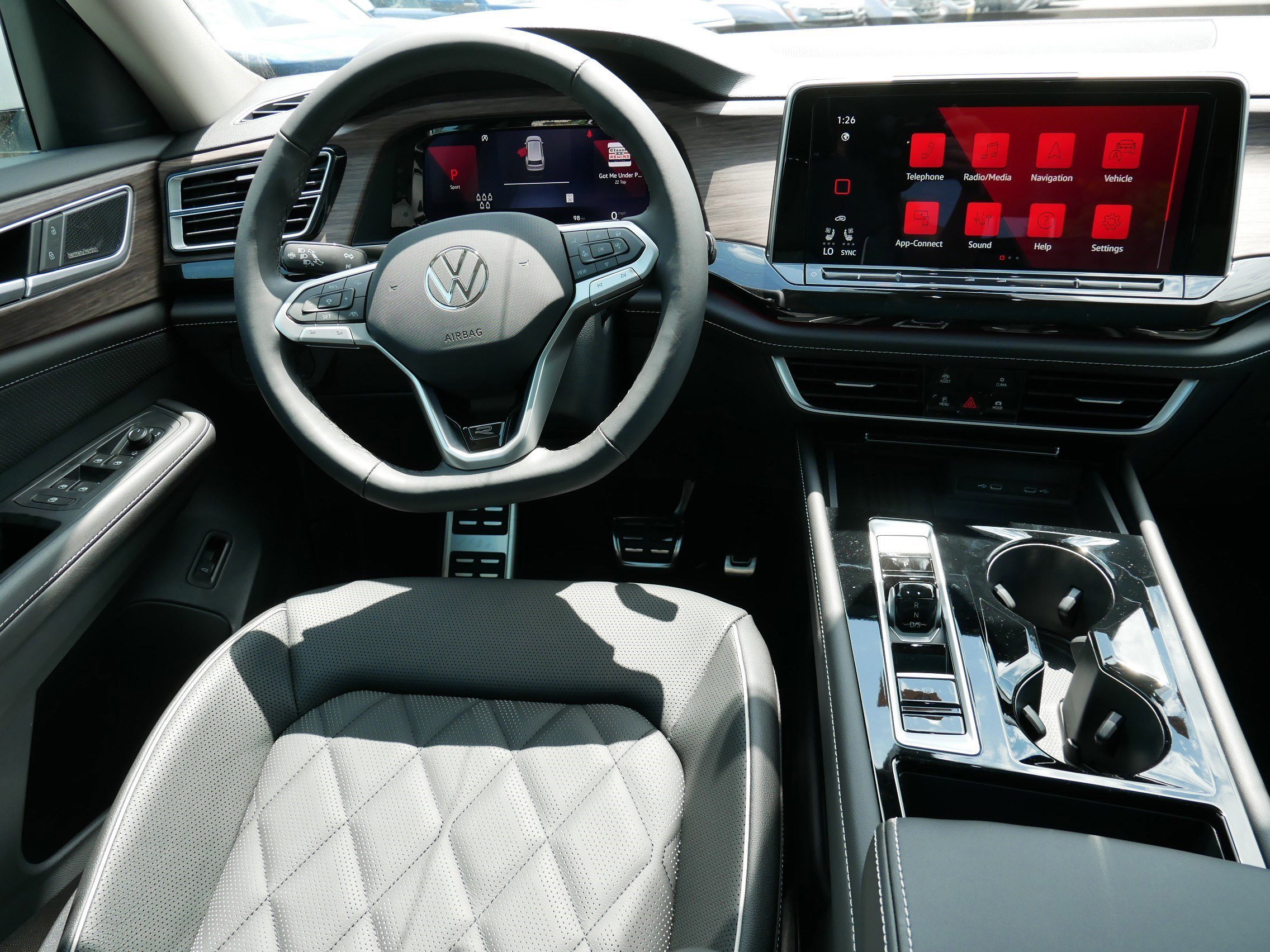 2025 Volkswagen Atlas SEL Premium R-Line photo 10