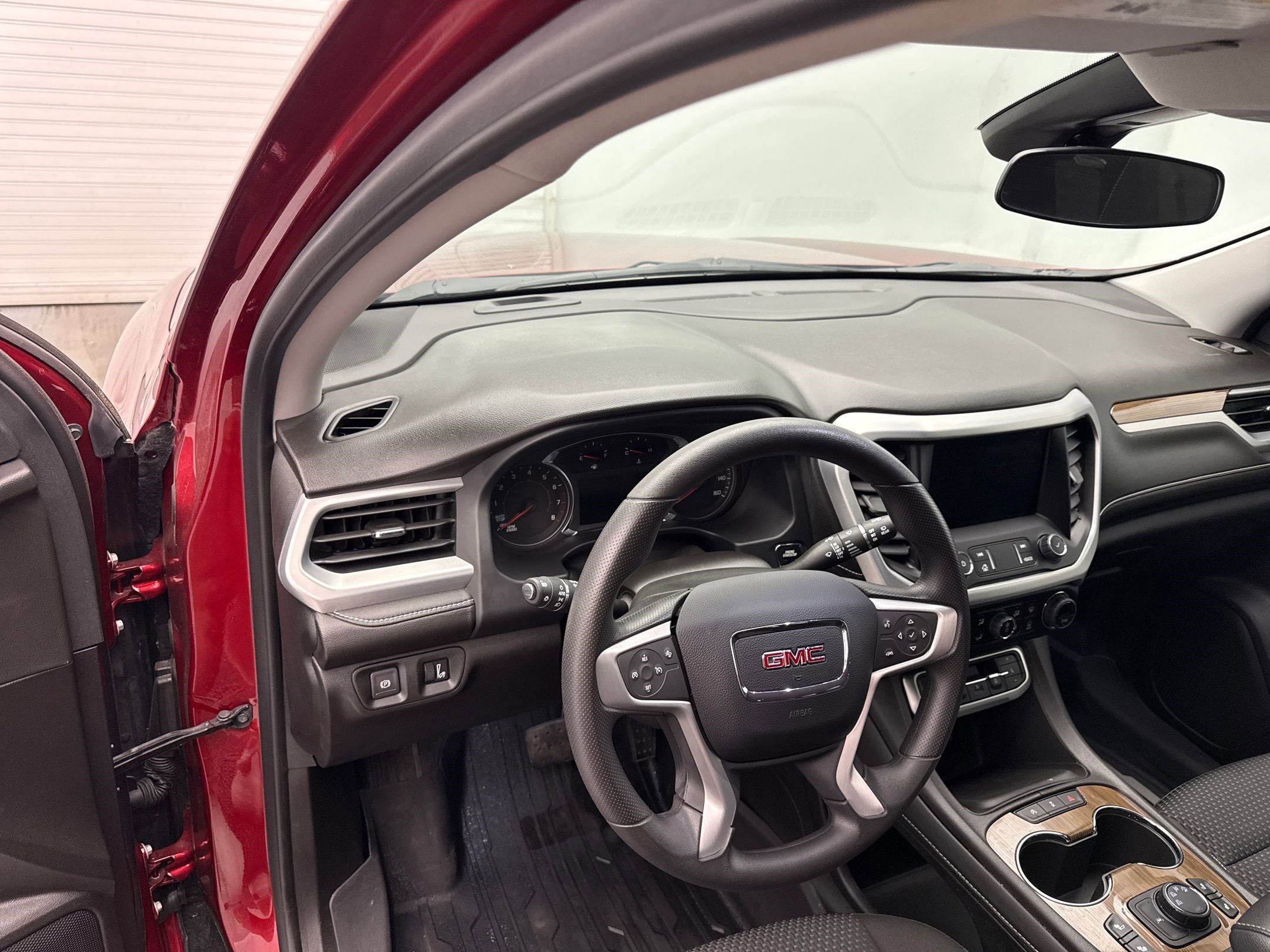 2023 Gmc Acadia SLE photo 3