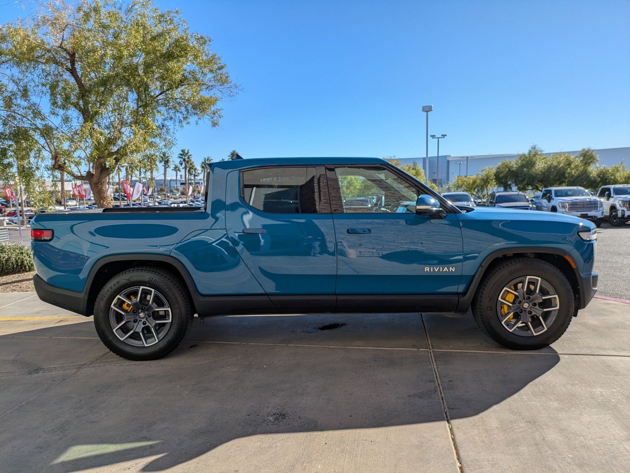 Used 2022 Rivian R1T Launch Edition with VIN 7FCTGAAL5NN000281 for sale in Las Vegas, NV