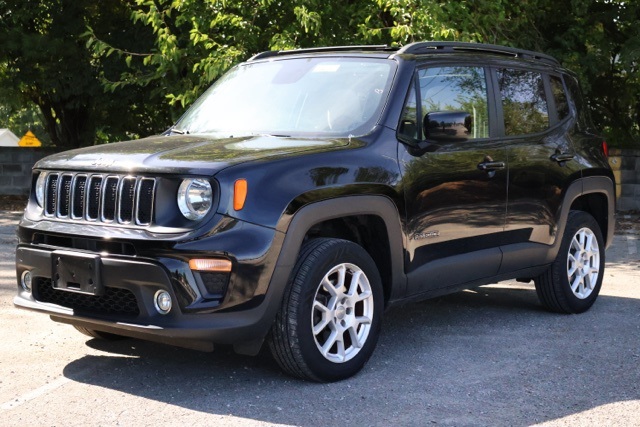 2019 Jeep Renegade Latitude photo 2