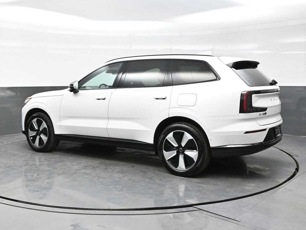 2025 Volvo EX90 Twin Motor Plus photo 3