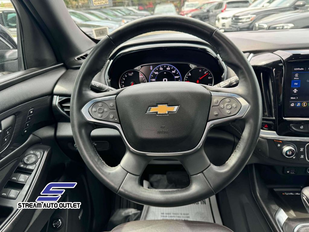 2023 Chevrolet Traverse High Country photo 9