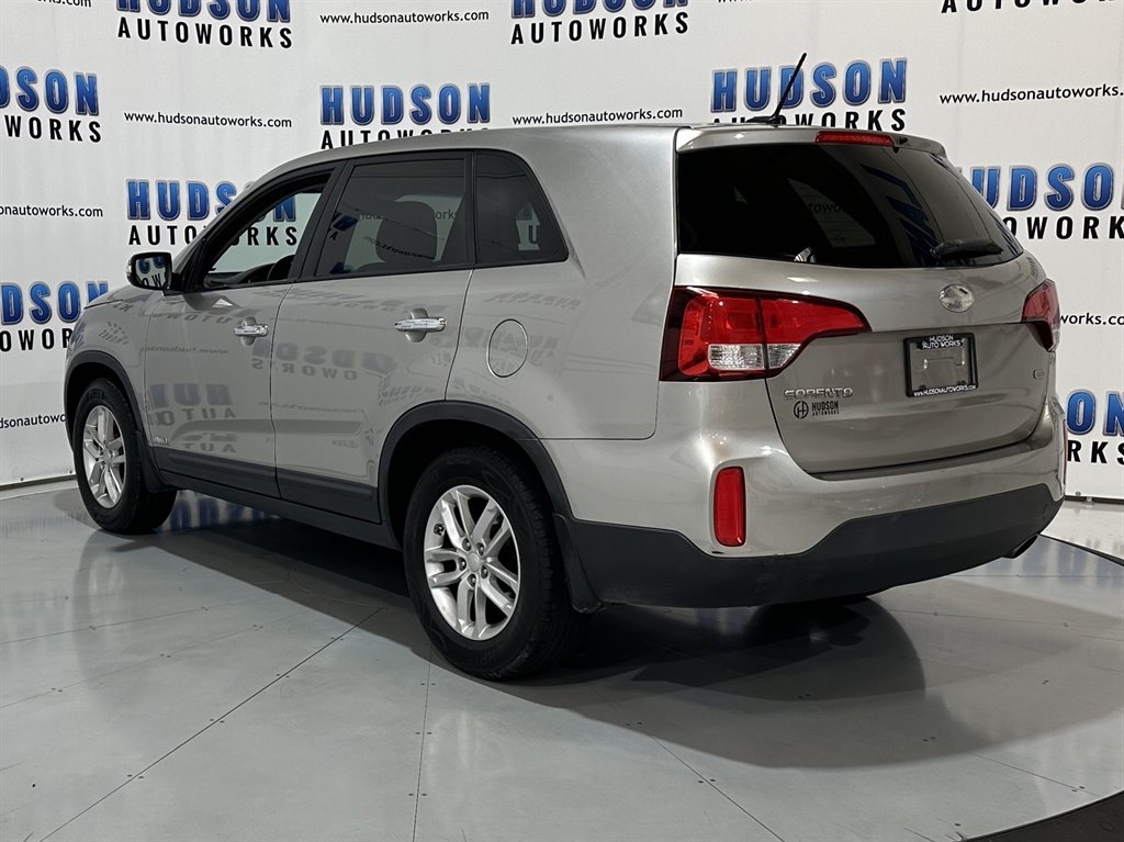 2015 Kia Sorento LX photo 4