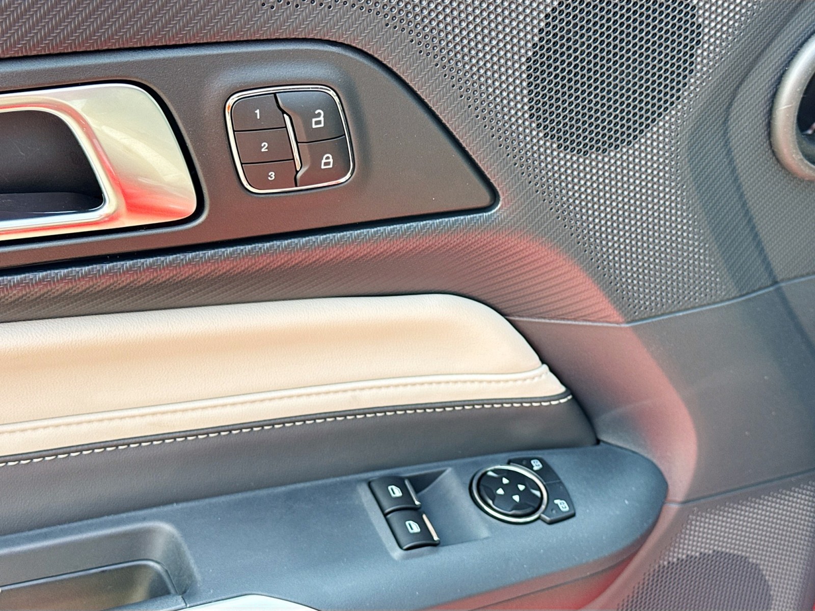 2024 Ford Mustang GT Premium photo 17