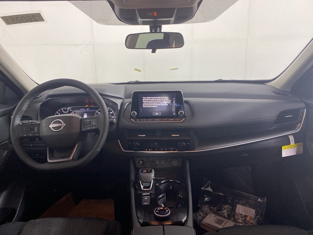 2026 Nissan Rogue SV photo 9