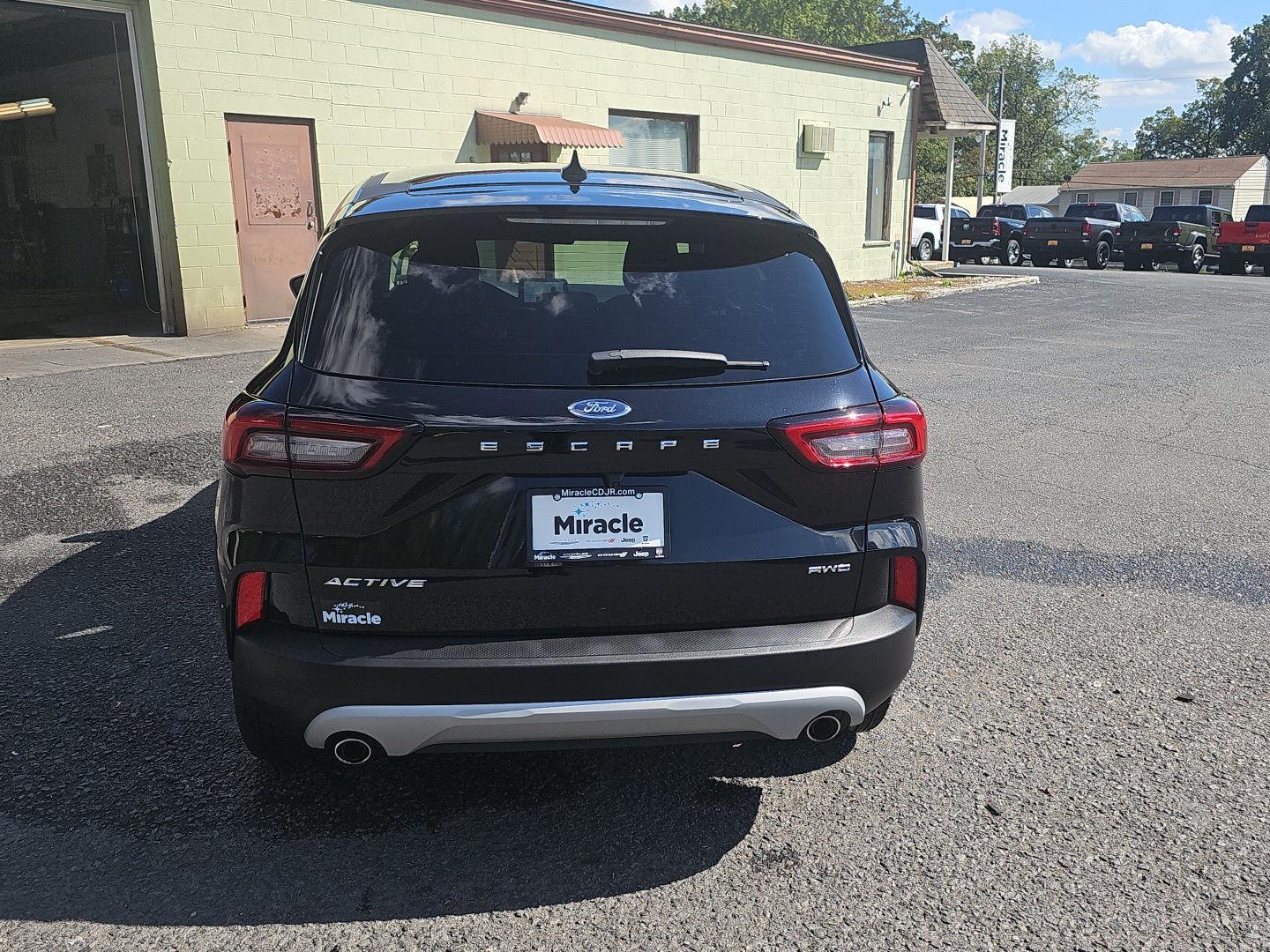 2023 Ford Escape Active photo 6