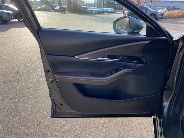 2025 Mazda CX-30 2.5 S Premium photo 3