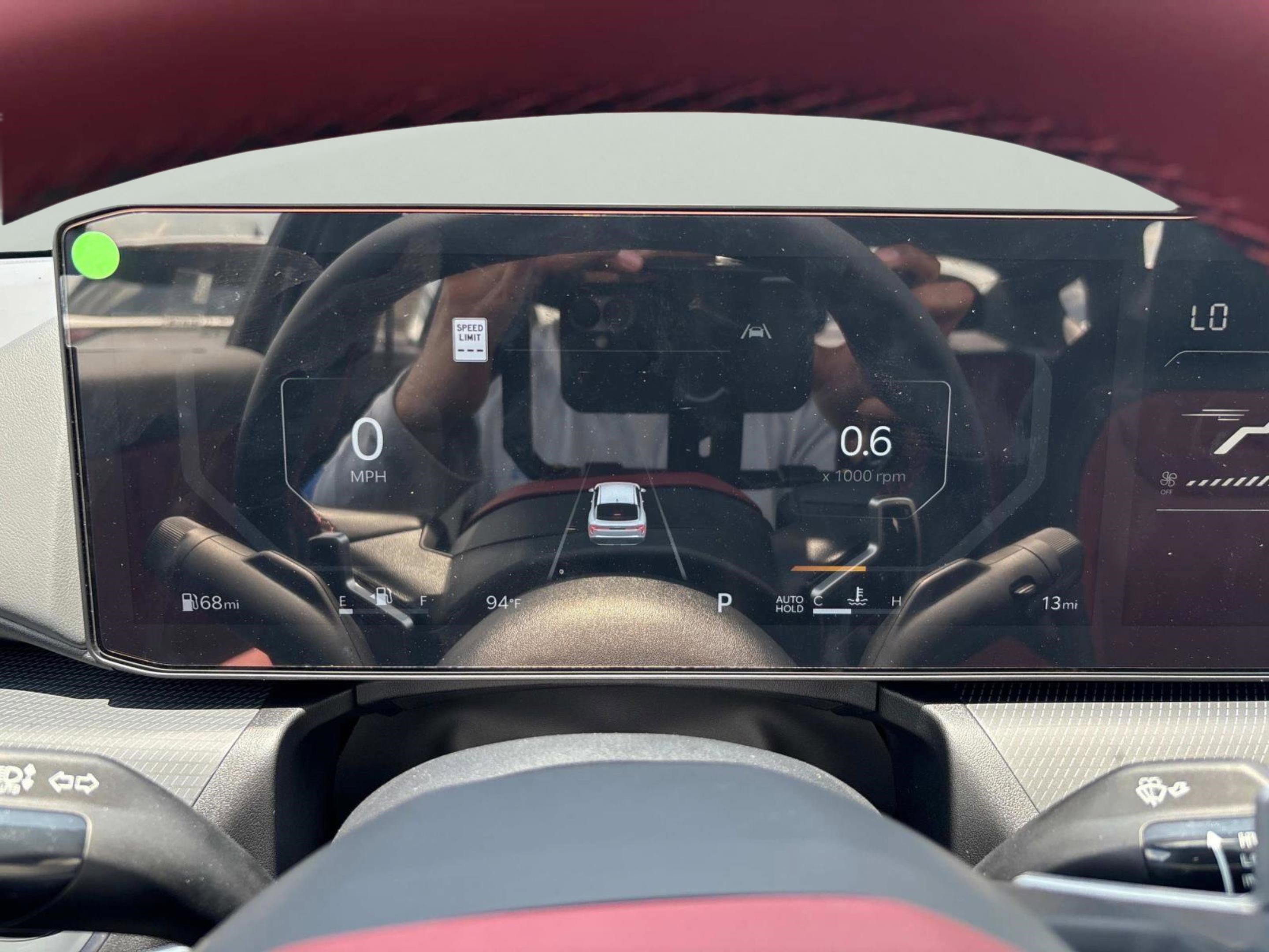 2025 Kia K4 GT-Line photo 32