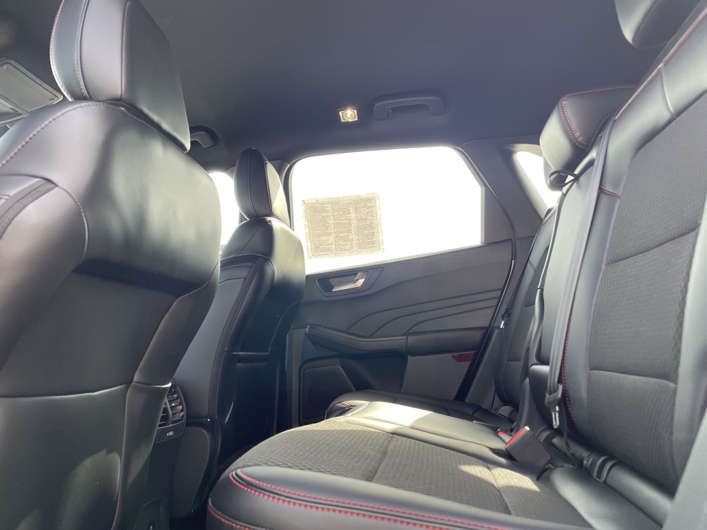 2024 Ford Escape Hybrid ST-Line photo 21