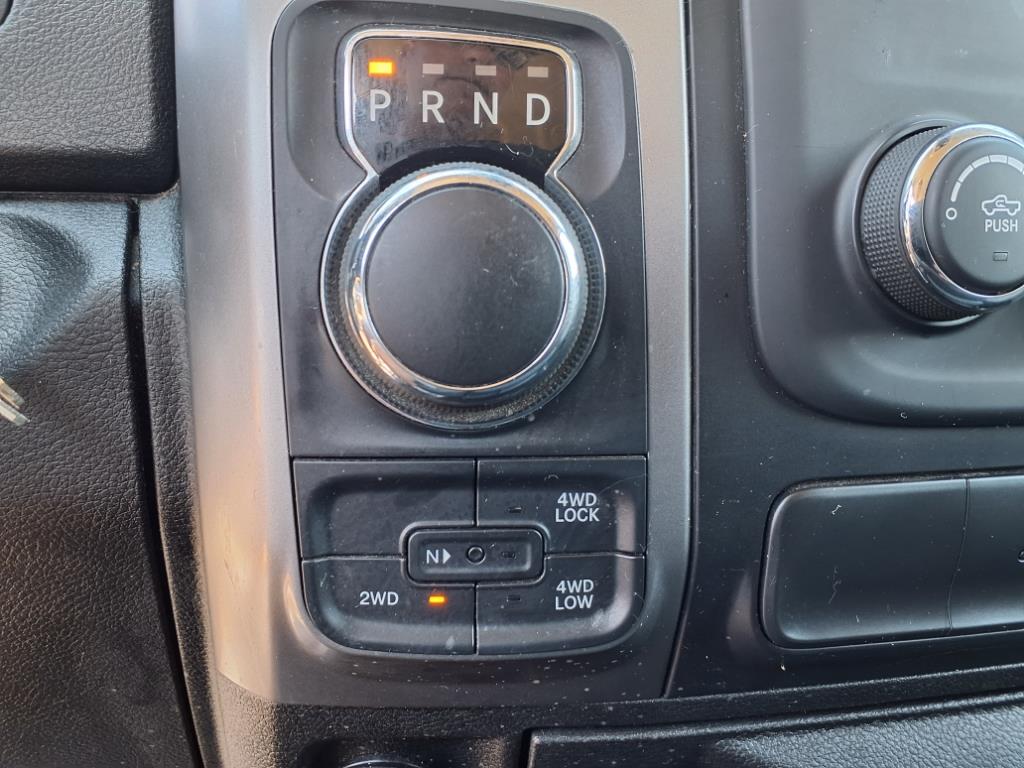 2022 Ram 1500 Classic SLT photo 5