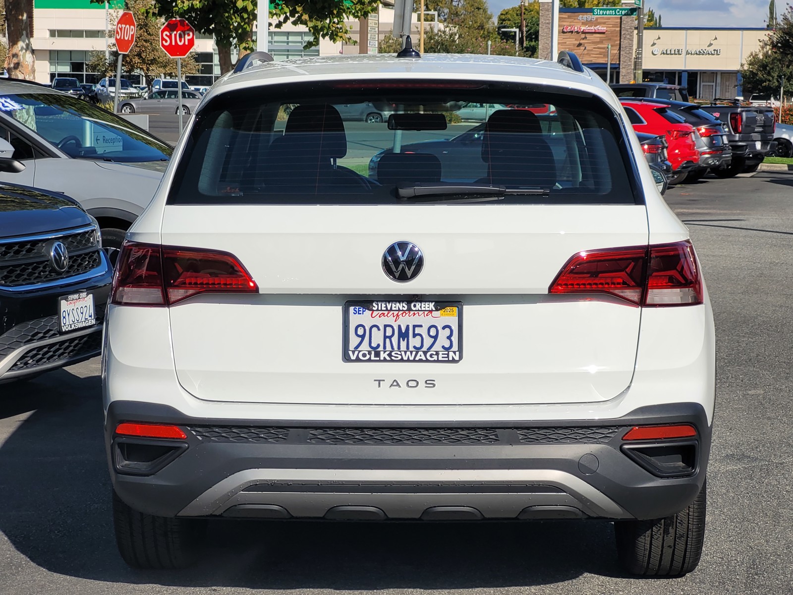 2022 Volkswagen Taos S photo 4