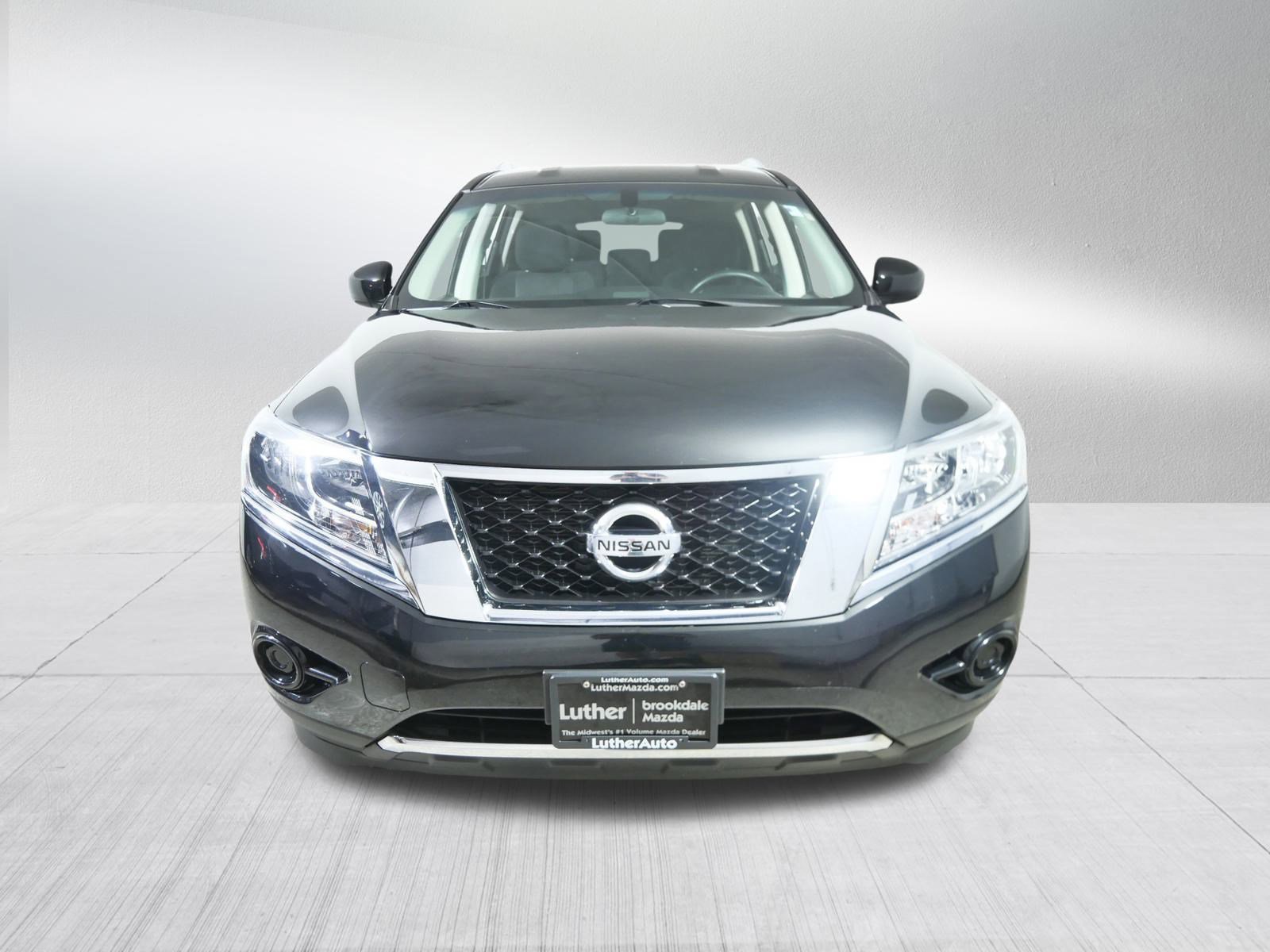 Used 2015 Nissan Pathfinder S with VIN 5N1AR2MM4FC717247 for sale in Brooklyn Center, Minnesota