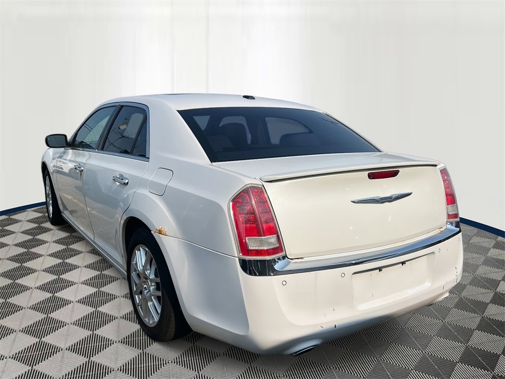 Used 2011 Chrysler 300 Limited with VIN 2C3CA5CG4BH557707 for sale in Eastpointe, MI