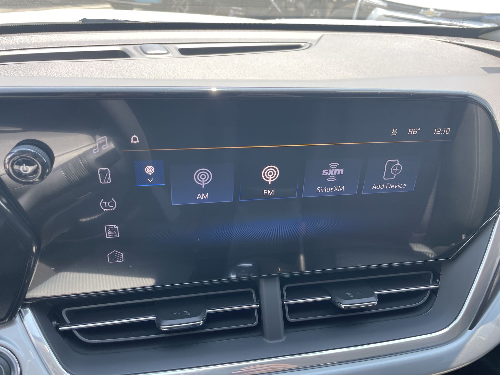 2025 Chevrolet Trax LT photo 17