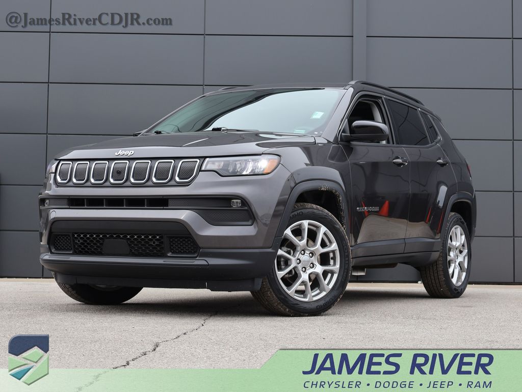 2022 Jeep Compass Latitude Lux