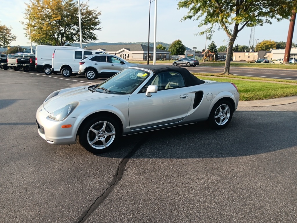 2000 Toyota MR2 Spyder Base photo 14