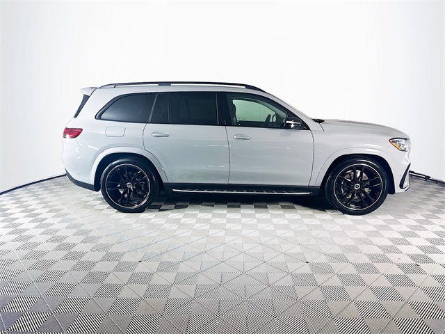 2026 Mercedes Benz GLS 450 4MATIC photo 8