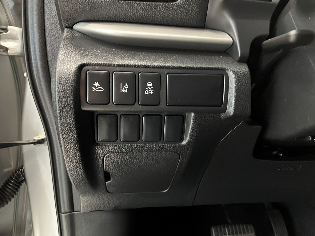 2022 Mitsubishi Eclipse Cross SE photo 17