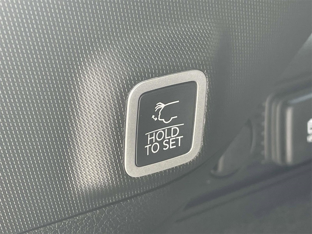 2025 Jeep Grand Cherokee Summit Reserve photo 19