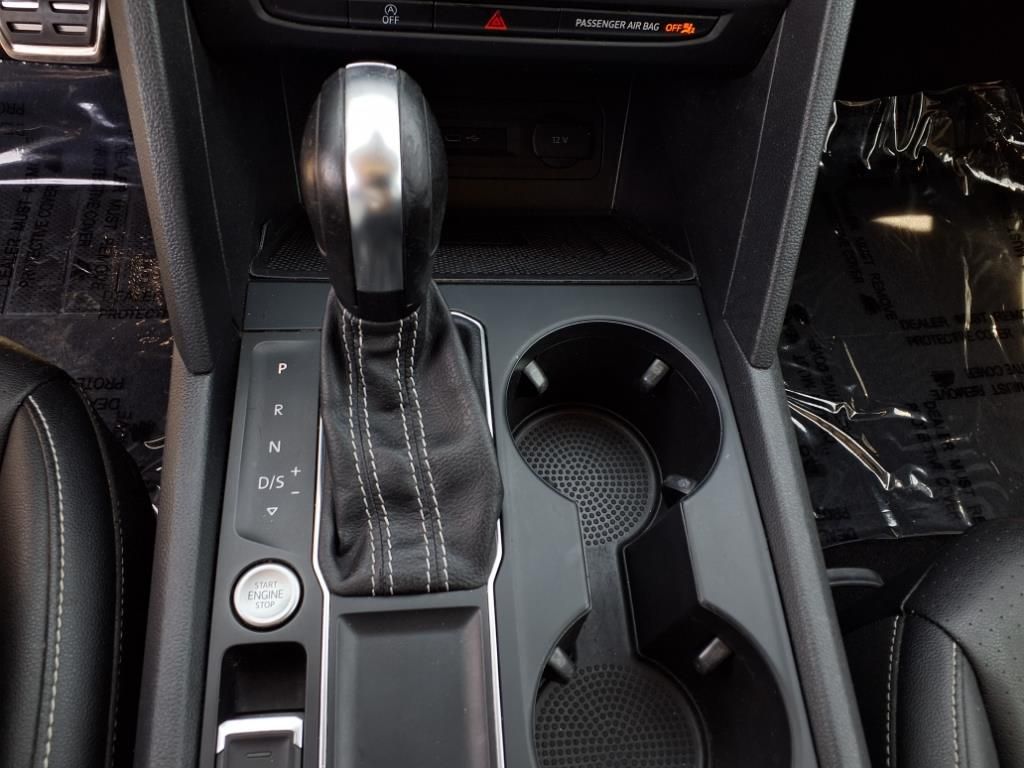2021 Volkswagen Atlas V6 SE Technology R-Line photo 11
