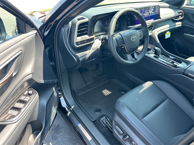 2026 Toyota Crown XLE photo 6