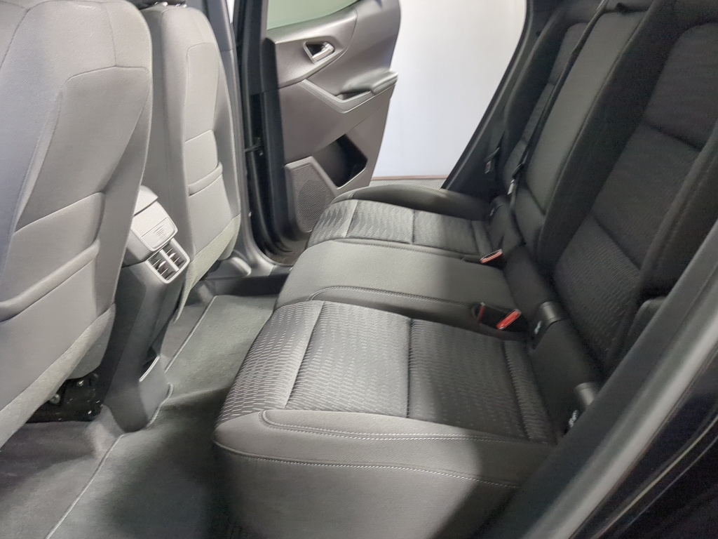 2025 Chevrolet Equinox LT photo 9