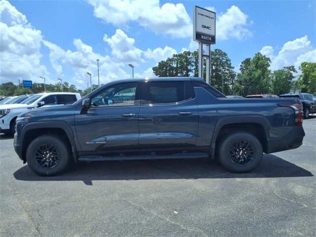 2025 Chevrolet Silverado EV LT photo 12
