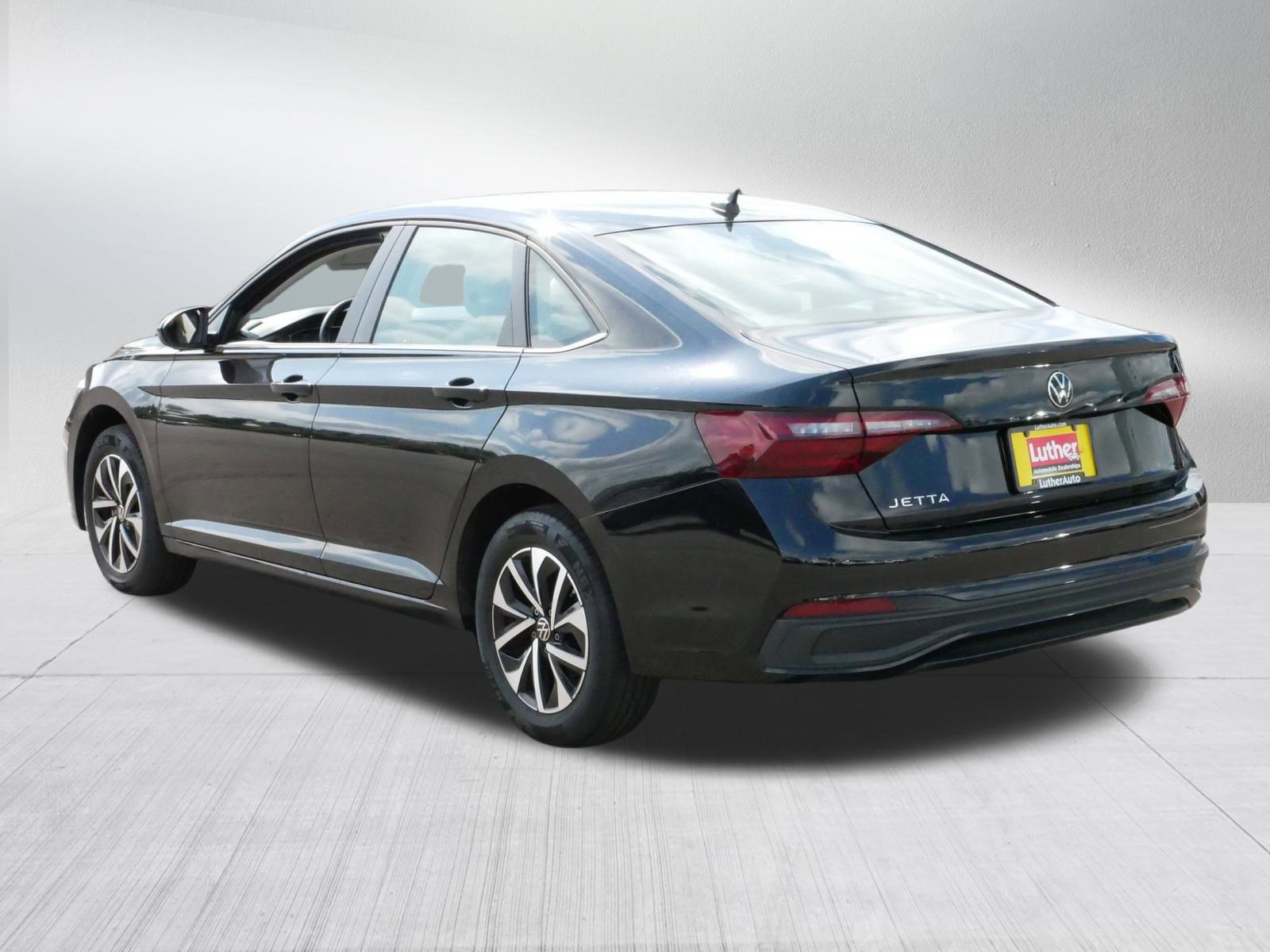 2022 Volkswagen Jetta S photo 5