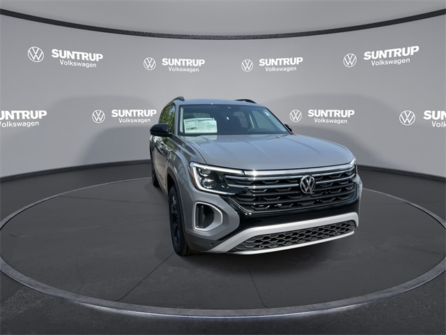 2025 Volkswagen Atlas Peak Edition SE photo 4