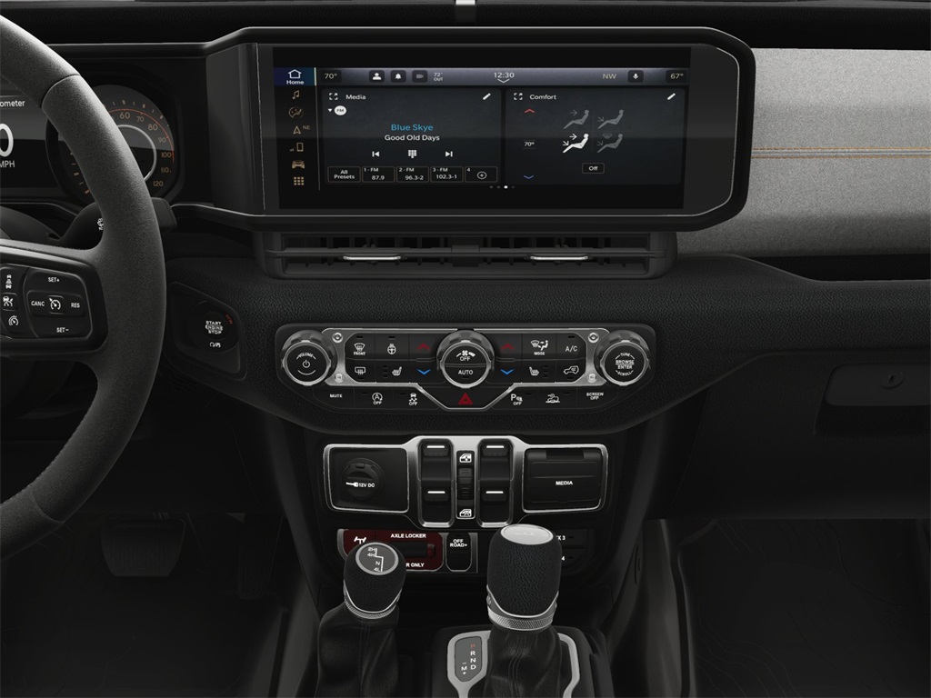 2025 Jeep Gladiator Willys photo 26