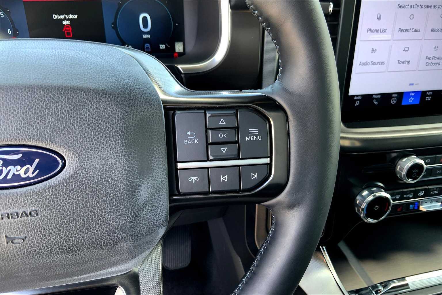 2025 Ford F-150 Platinum photo 23