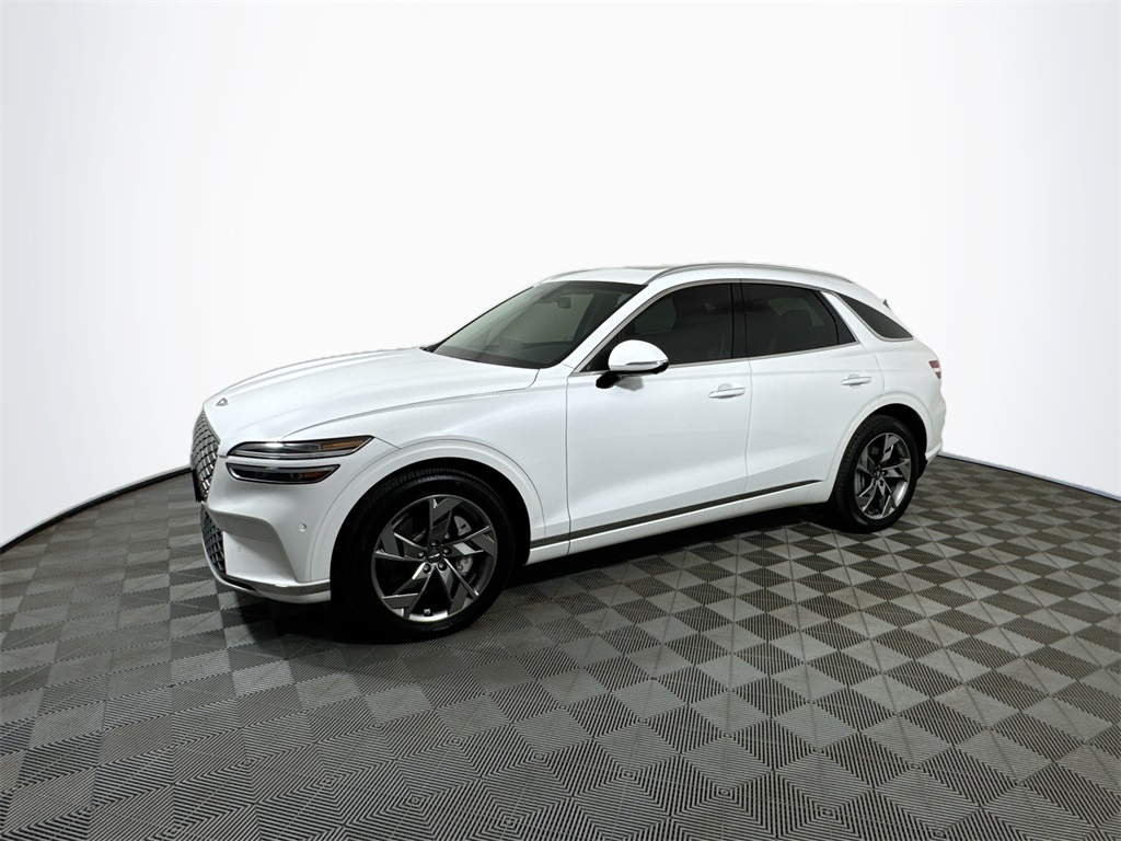 Used 2024 GENESIS GV70 Advanced with VIN 5NMMCET12RH003246 for sale in Eau Claire, WI
