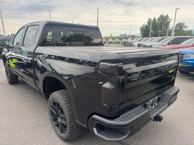 2023 Chevrolet Silverado 1500 LT Trail Boss photo 3