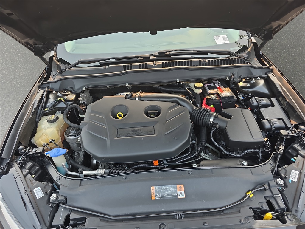 2014 Ford Fusion Titanium photo 22