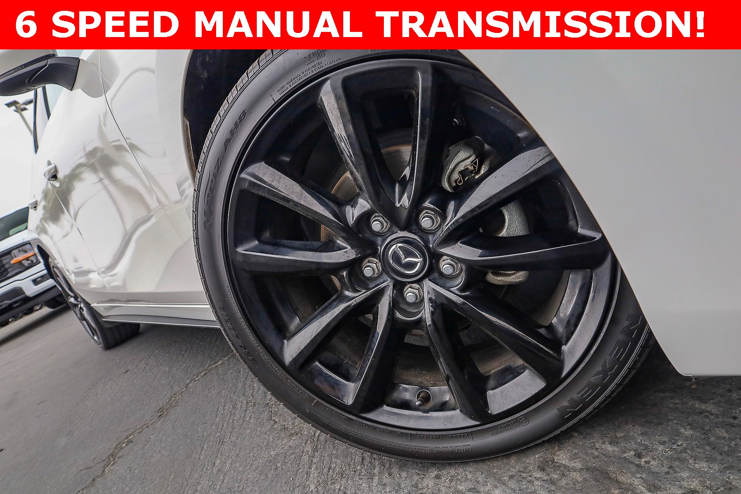 2024 Mazda Mazda3 2.5 s Premium photo 2