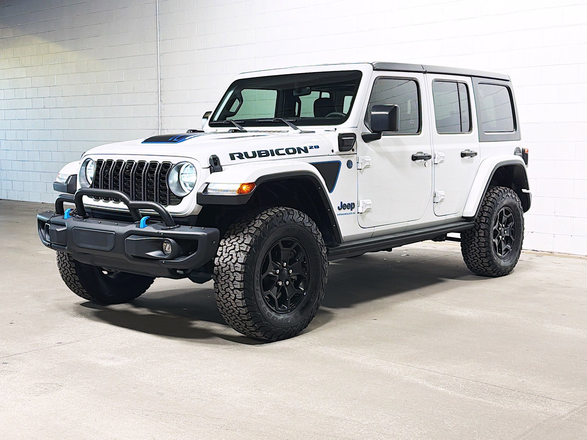 2023 Jeep Wrangler 4xe Rubicon 4XE 20th Anniversary's photo