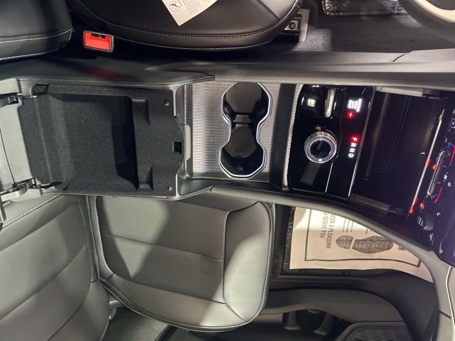 2025 Jeep Grand Cherokee Limited photo 29