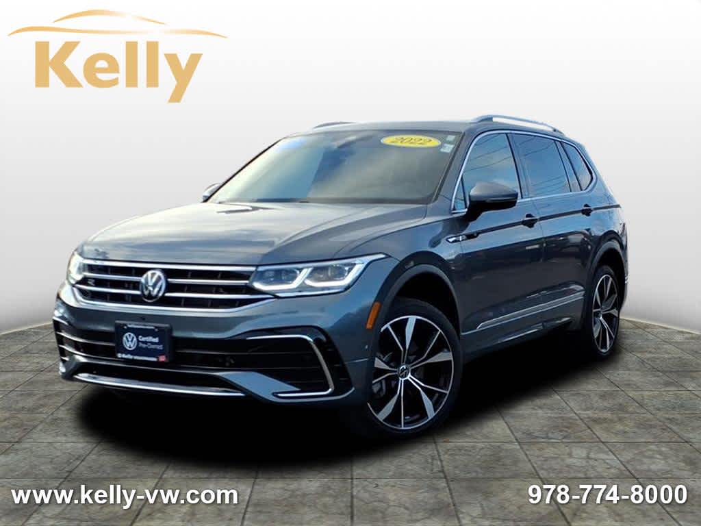 2022 Volkswagen Tiguan SEL R-LINE's photo