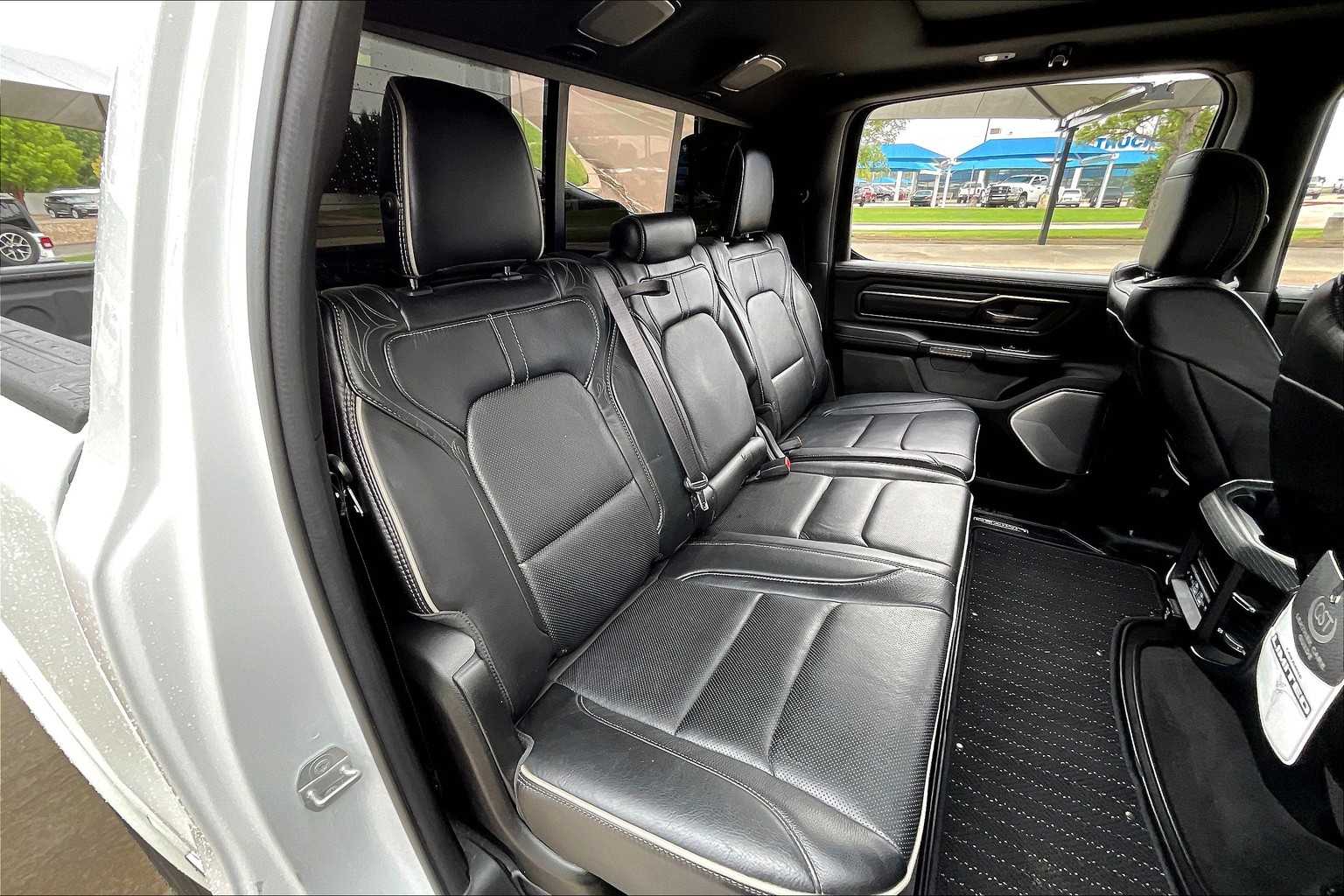 2021 Ram 1500 Limited photo 17