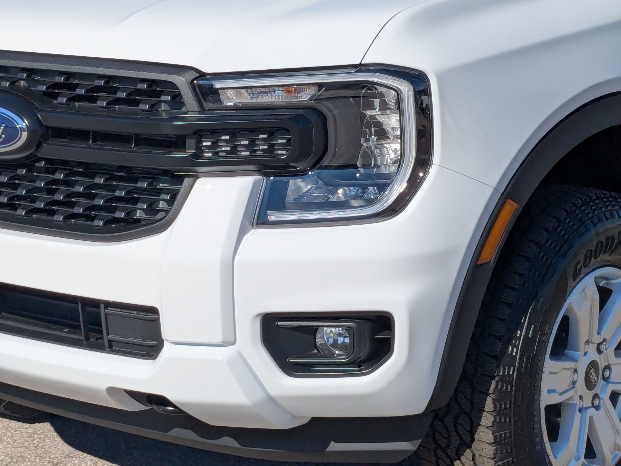 2025 Ford Ranger XL photo 2