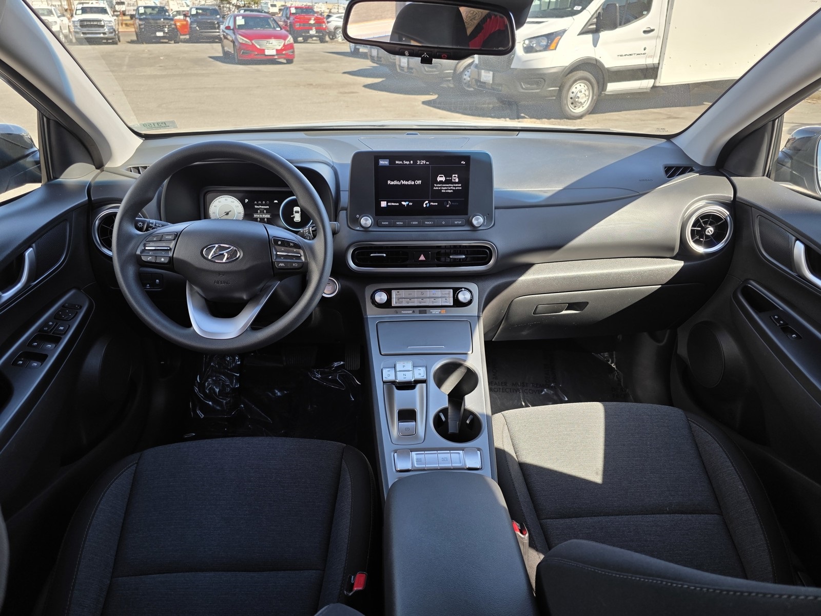 2022 Hyundai Kona Electric SEL photo 16