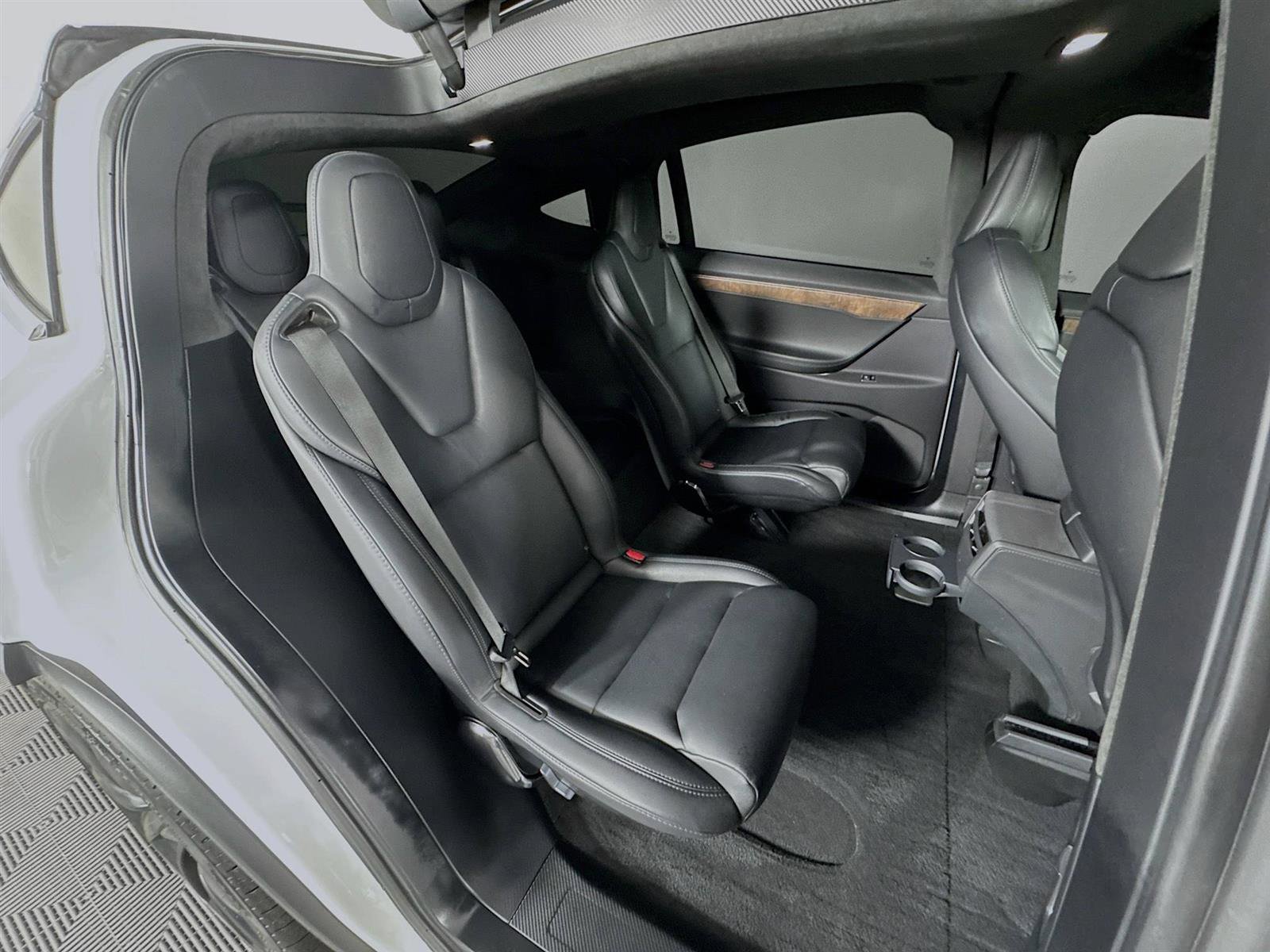 2020 Tesla Model X Long Range photo 25