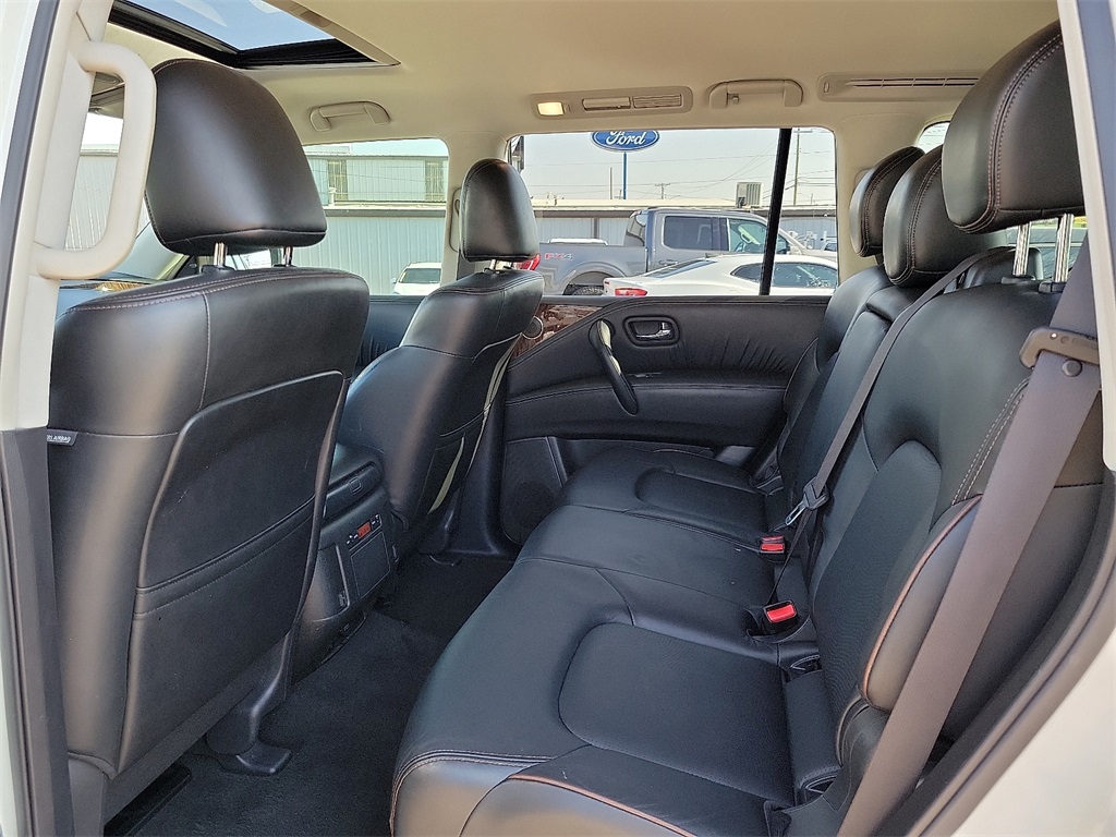 2019 Nissan Armada SL photo 16