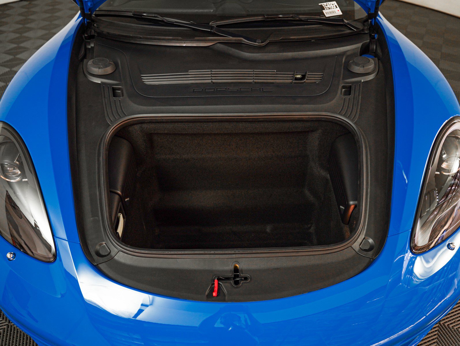 2025 Porsche Cayman S photo 23