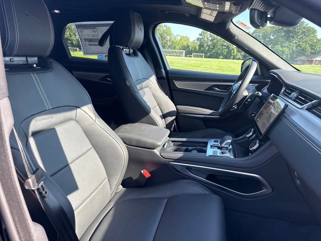 2026 Jaguar F-PACE P250 R-Dynamic S photo 26