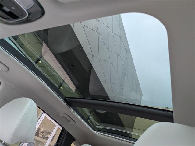 New 2025 Blue Hyundai SEL Convenience image 9
